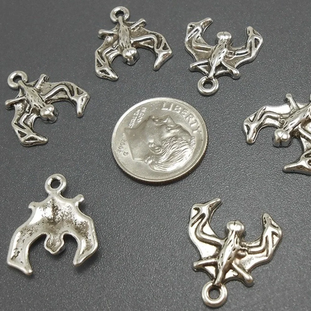 8pcs Bat Charms silver tone metal animal halloween spooky‎